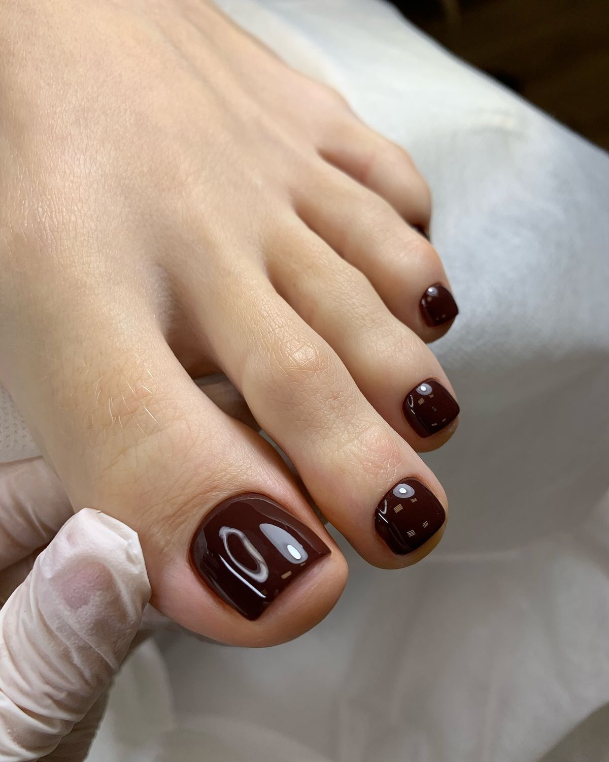 The Paris Nail logo