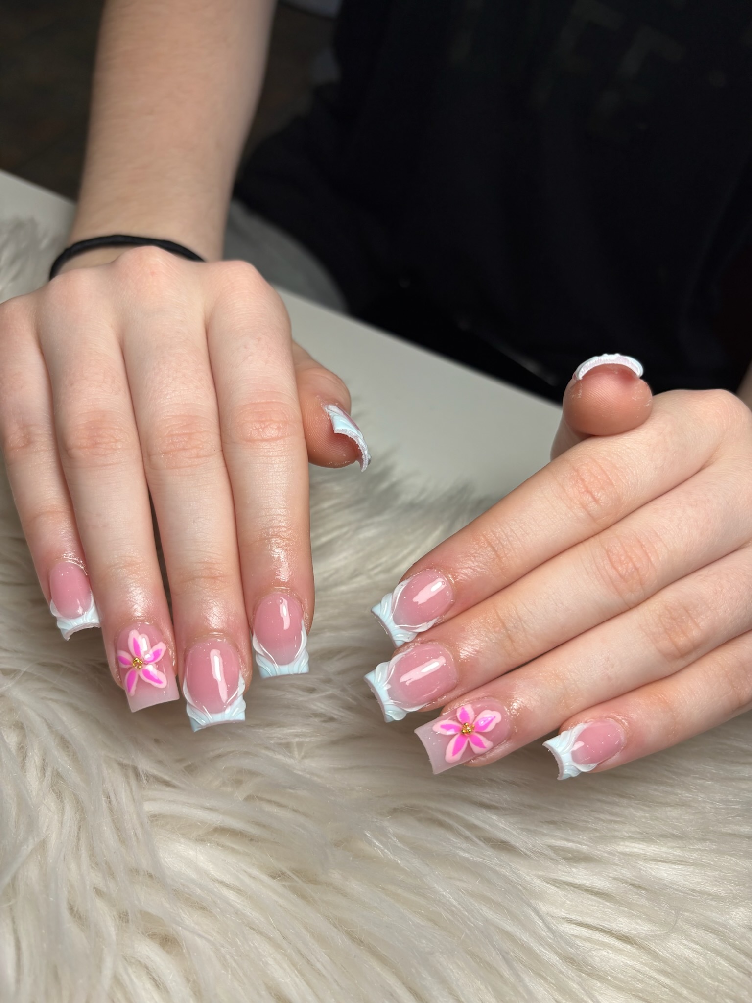 The Paris Nail nail photo 5